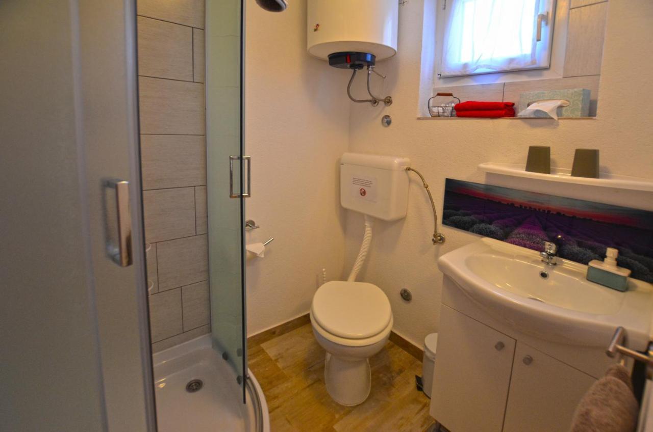 Bavica Apartments Ровин Екстериор снимка