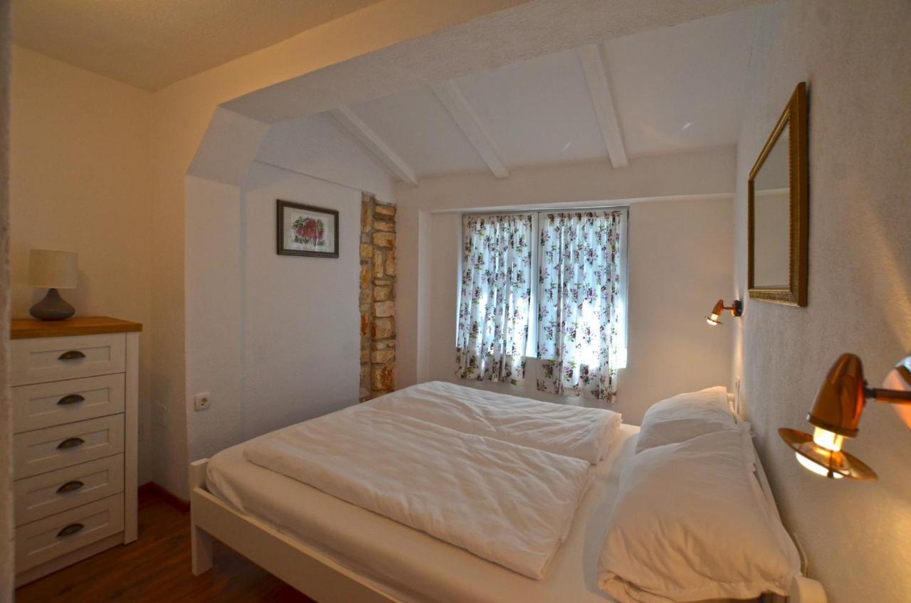 Bavica Apartments Ровин Екстериор снимка