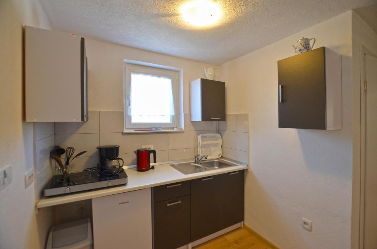 Bavica Apartments Ровин Екстериор снимка